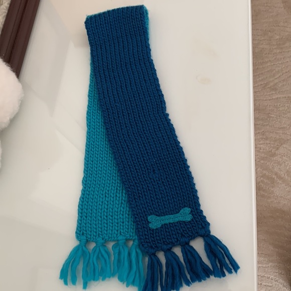 Set of 2 Paw print scarves - Picture 8 of 11